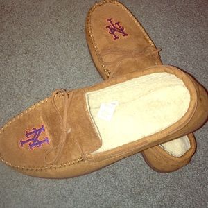 Mets Men’s Moccasin Slippers (Large)